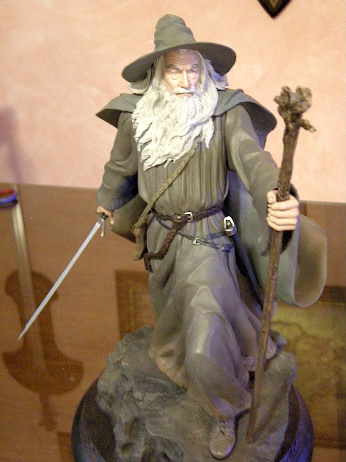 The Lord of the Rings: 'Gandalf The Grey', a limited edition premium